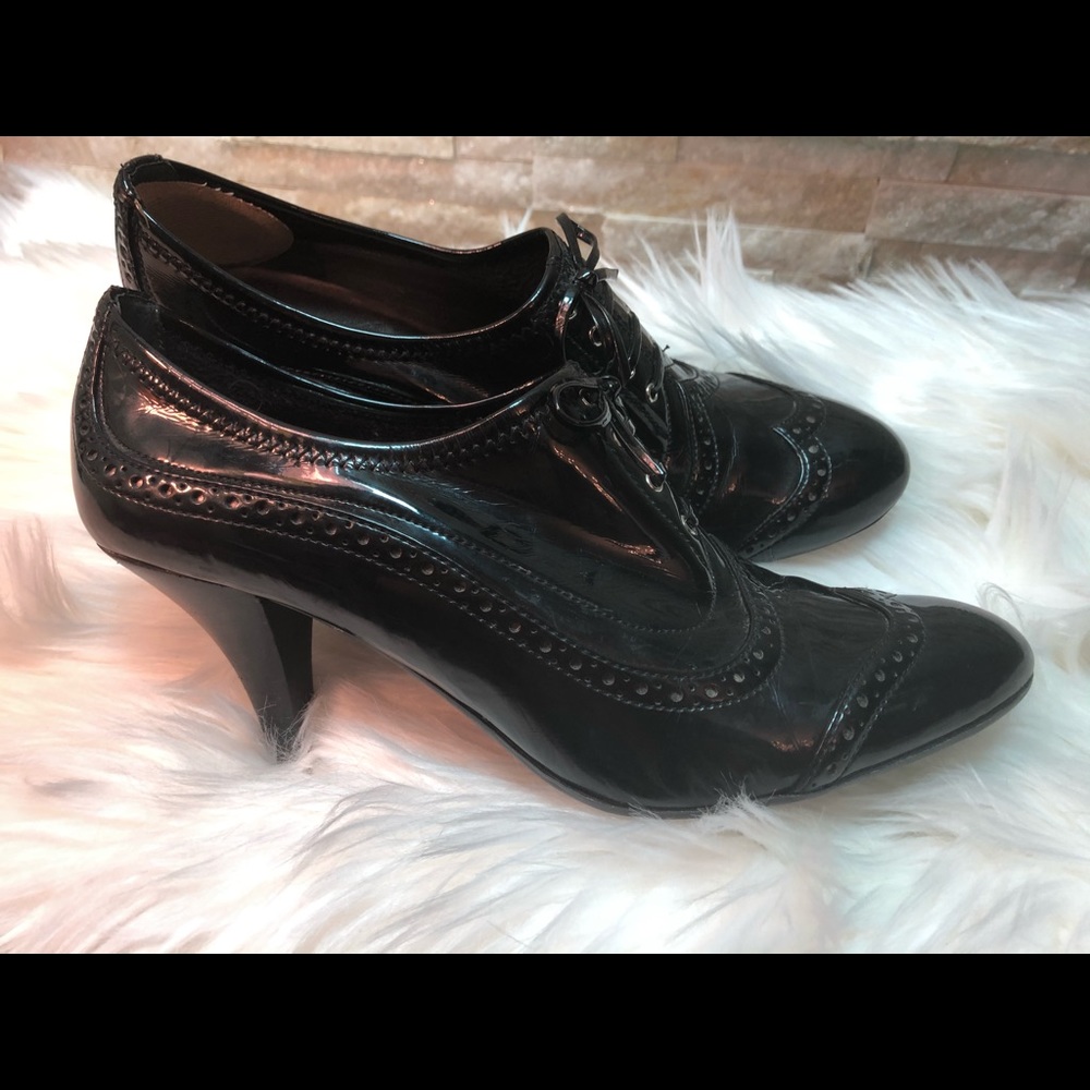Franco Sarto patent wingtip bootie 8.5